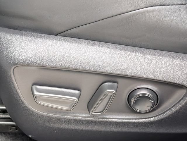 Used 2023 Toyota Venza XLE AWD/4WD image 26