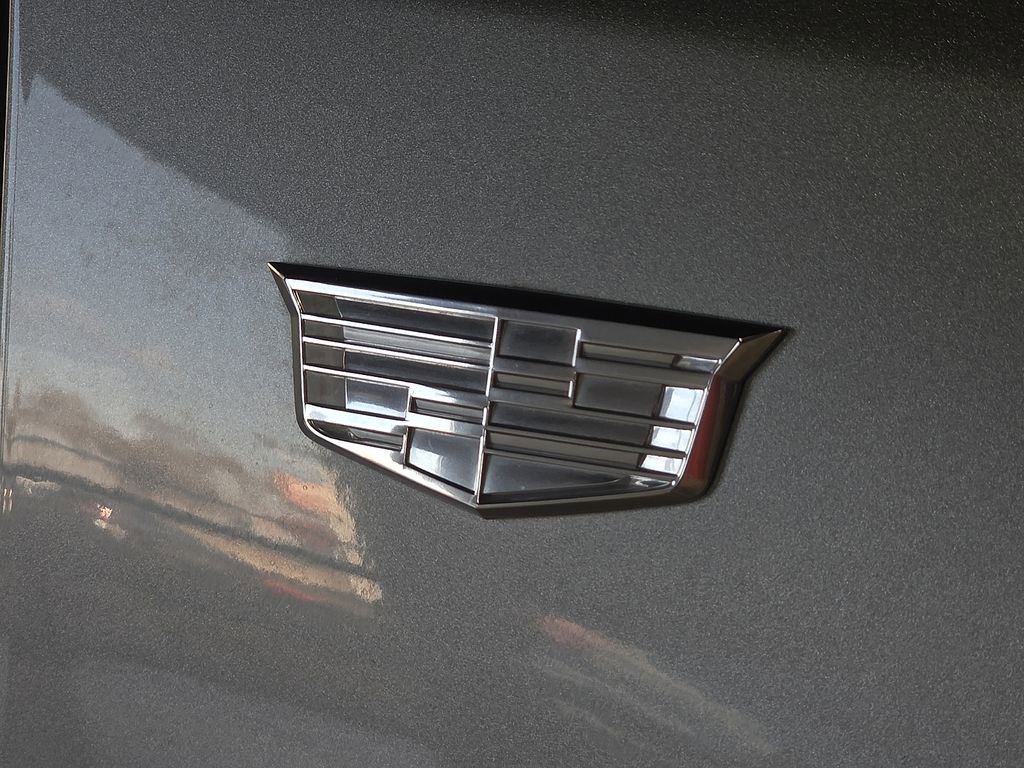 Used 2024 Cadillac XT4 Premium Luxury AWD/4WD image 10