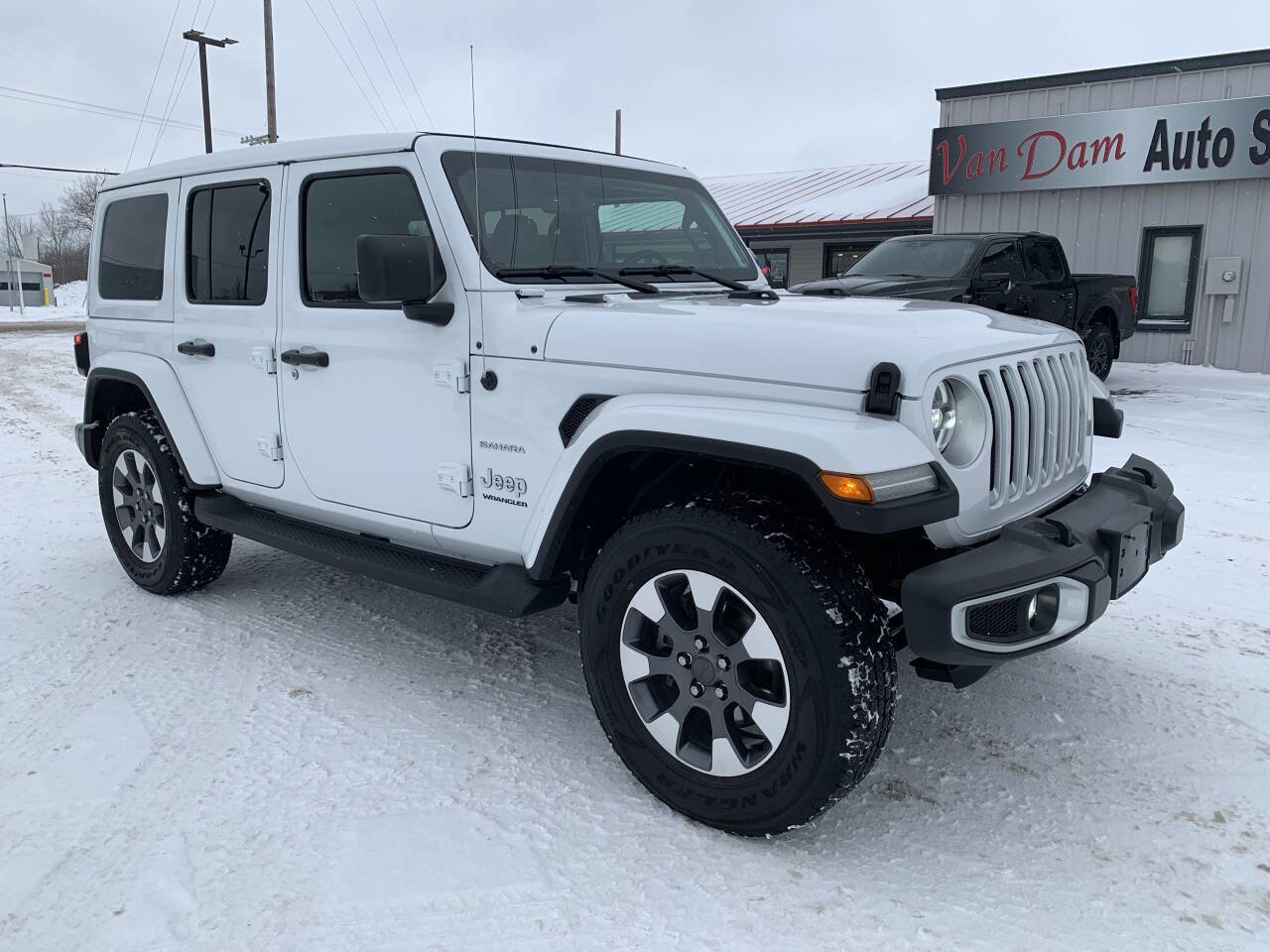 Used 2023 Jeep Wrangler Unlimited Sahara w/ LED Lighting Group image 2