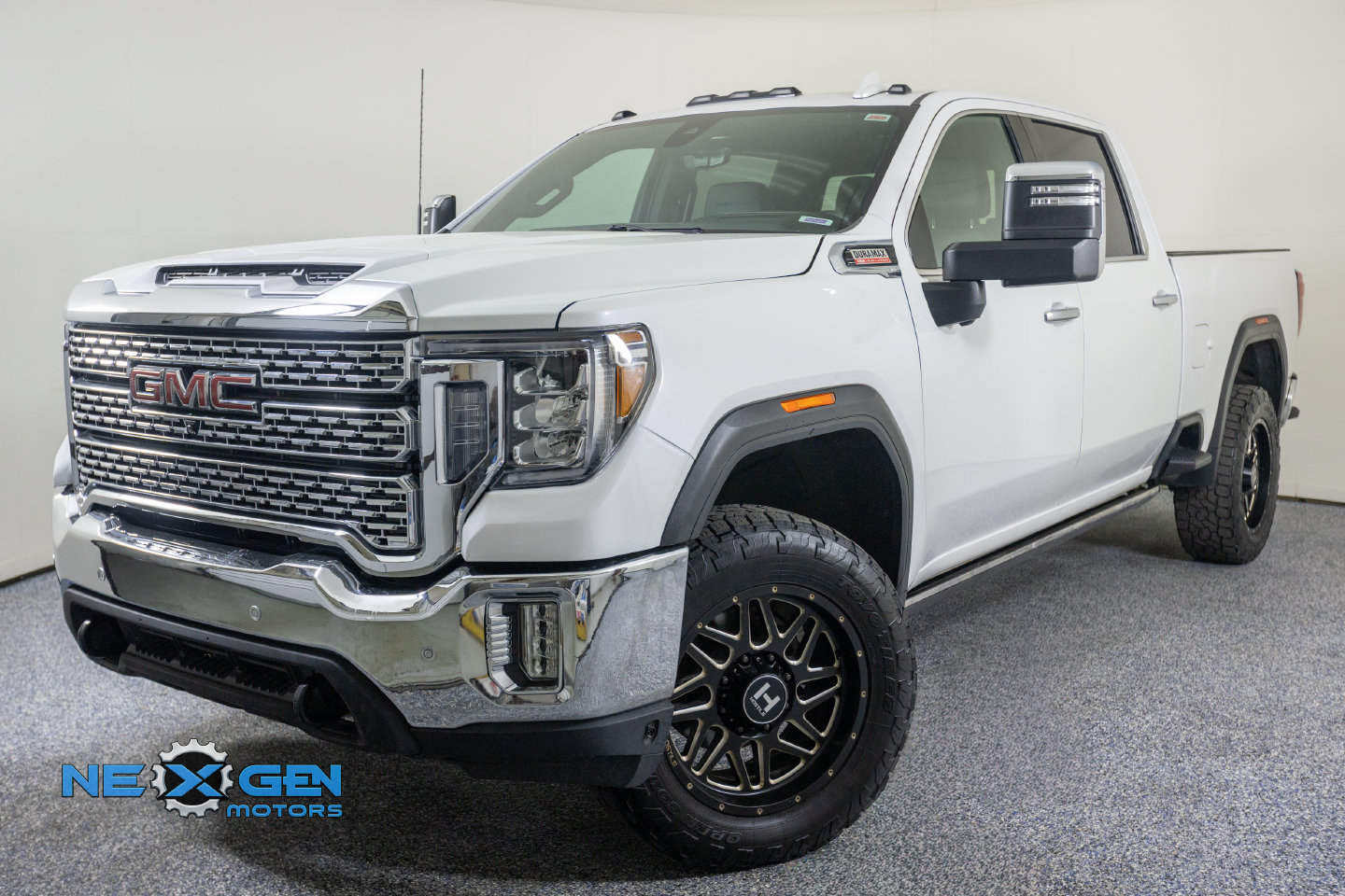 Used 2023 GMC Sierra 2500 Denali w/ Denali Ultimate Package AWD/4WD image 4