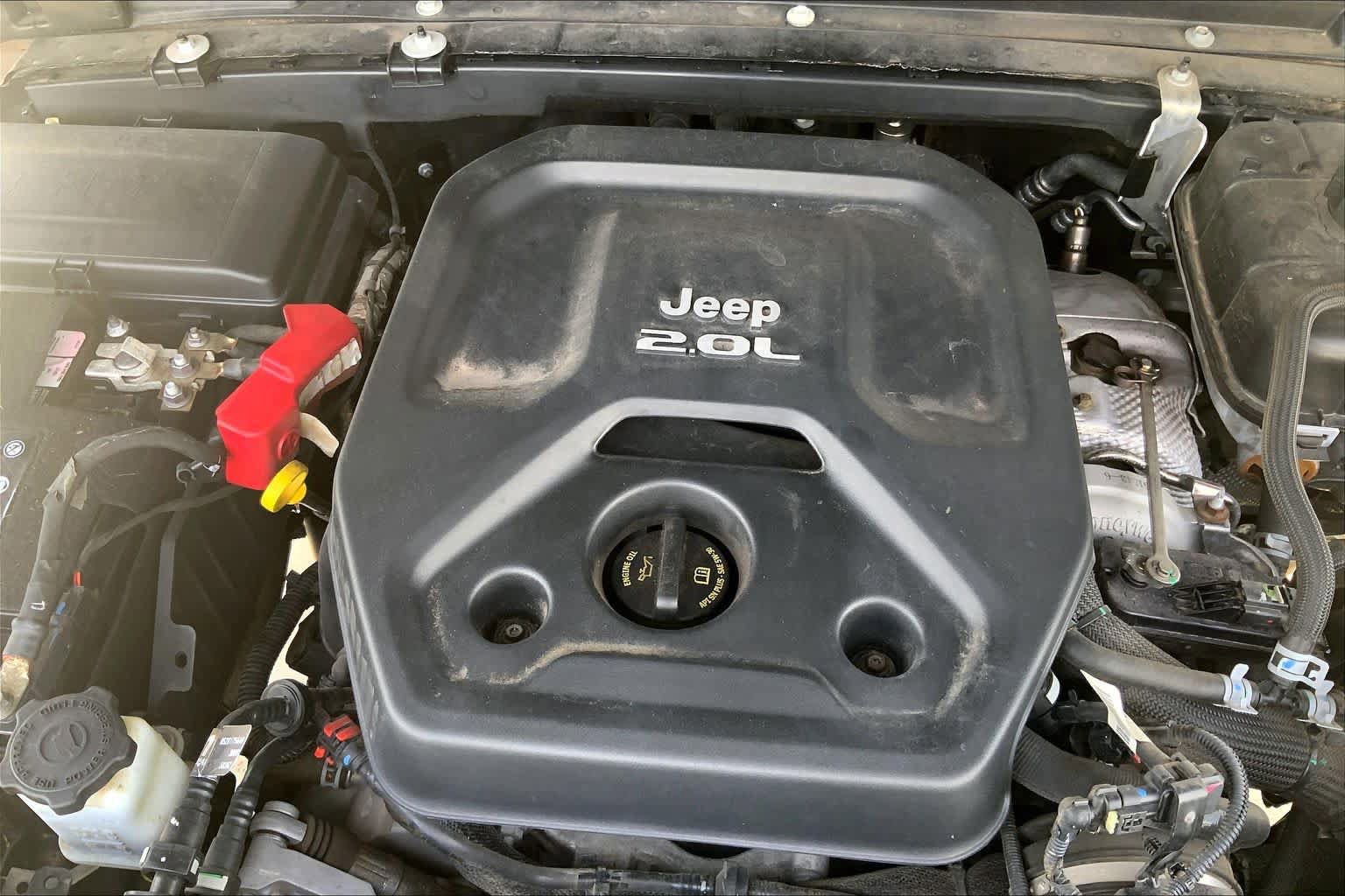 Used 2019 Jeep Wrangler Unlimited Sahara AWD/4WD image 31