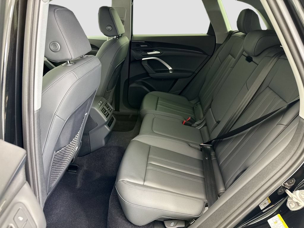 Used 2026 Audi Q5 Premium Plus w/ Premium Plus AWD/4WD image 20