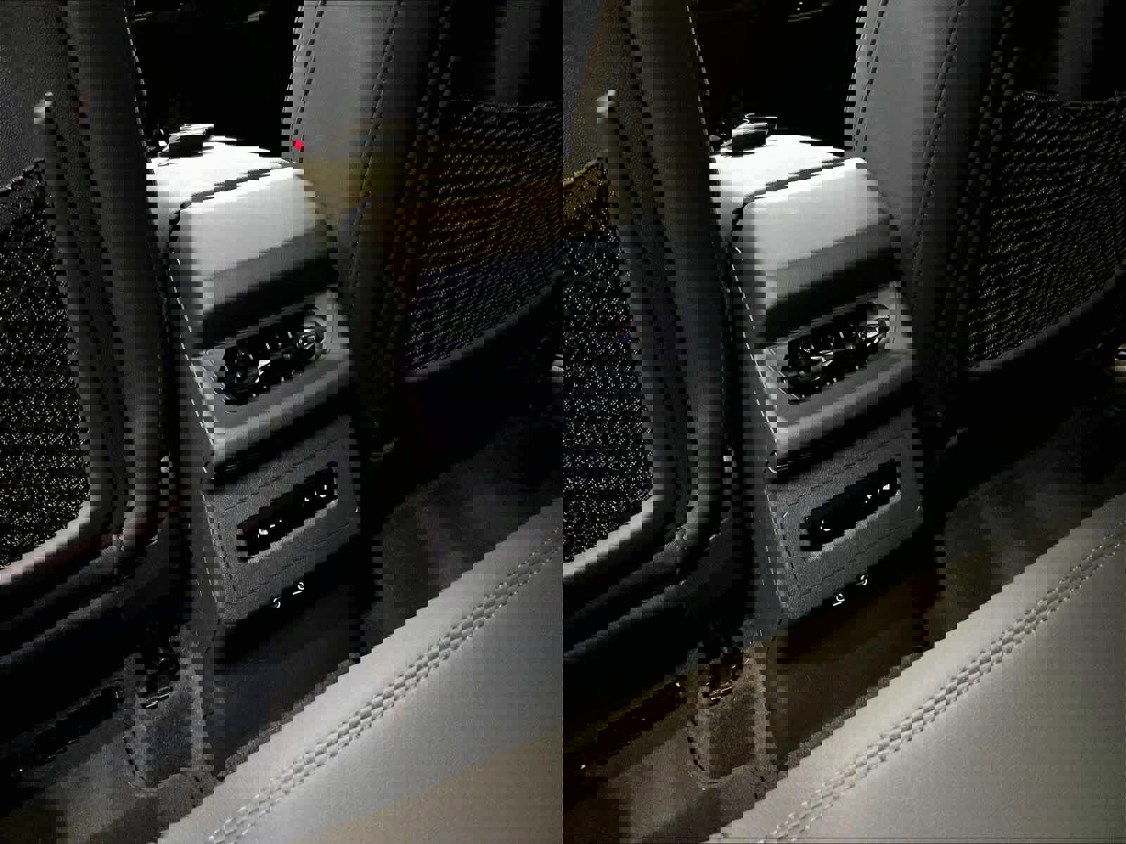 Used 2025 Audi Q6 e-tron Premium w/ Convenience Package image 21