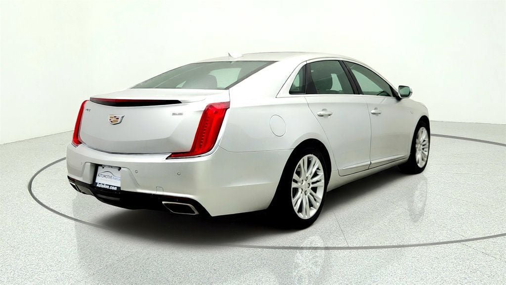 Used 2019 Cadillac XTS Luxury w/ Driver Awareness Package FWD image 5