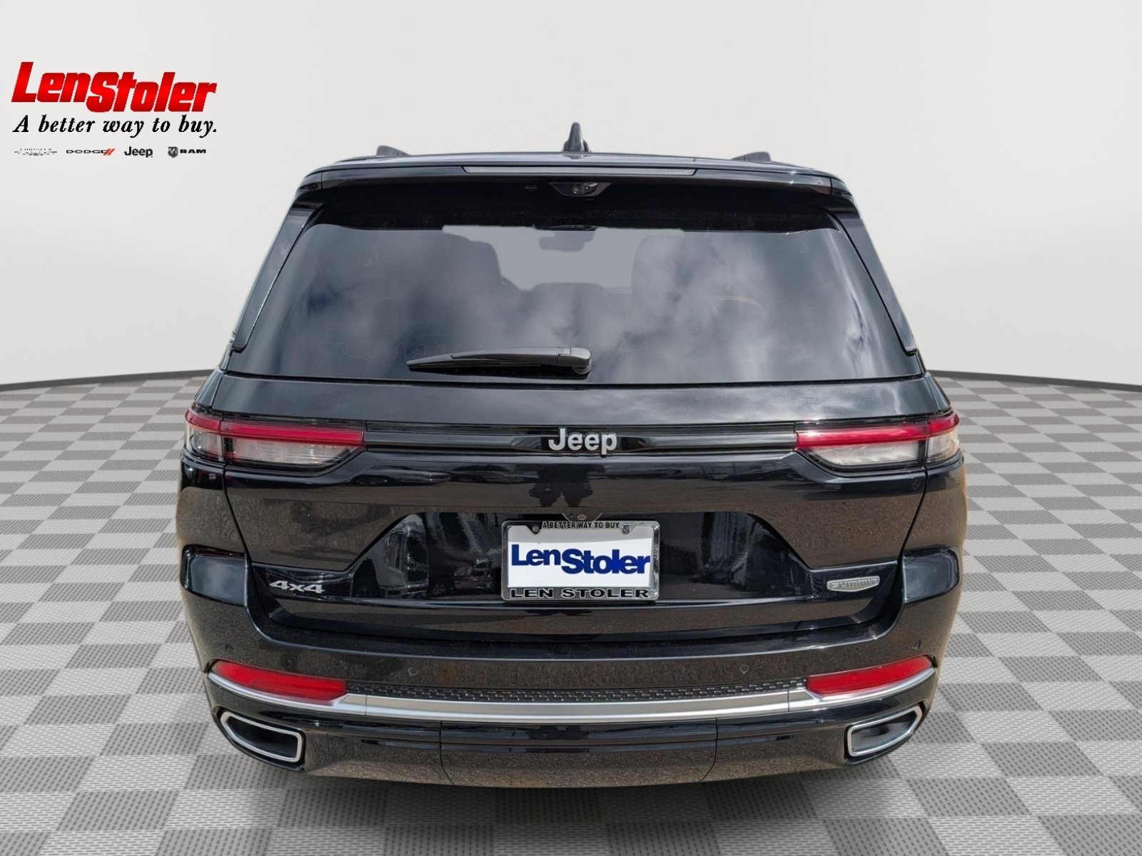 Used 2023 Jeep Grand Cherokee Summit AWD/4WD image 4