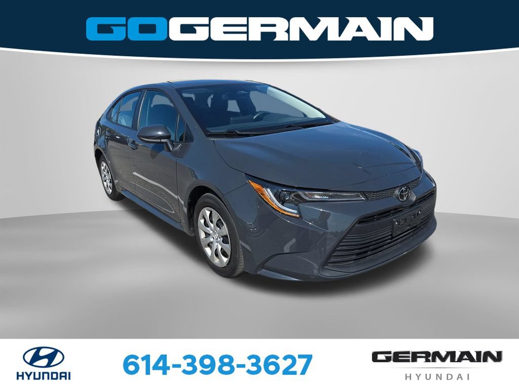 Used 2025 Toyota Corolla LE FWD image 1