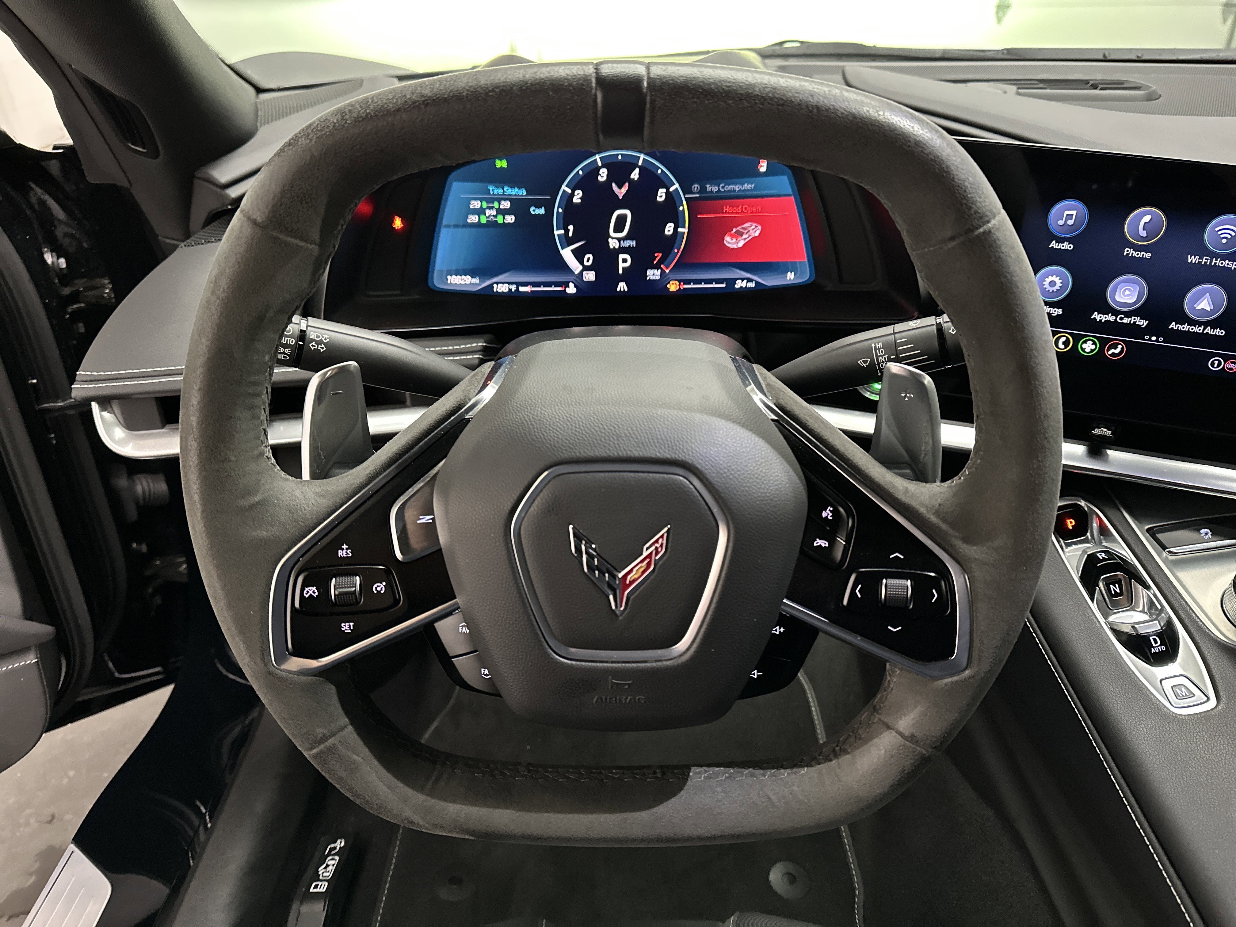 Used 2022 Chevrolet Corvette Stingray Coupe w/ Z51 Performance Package image 23