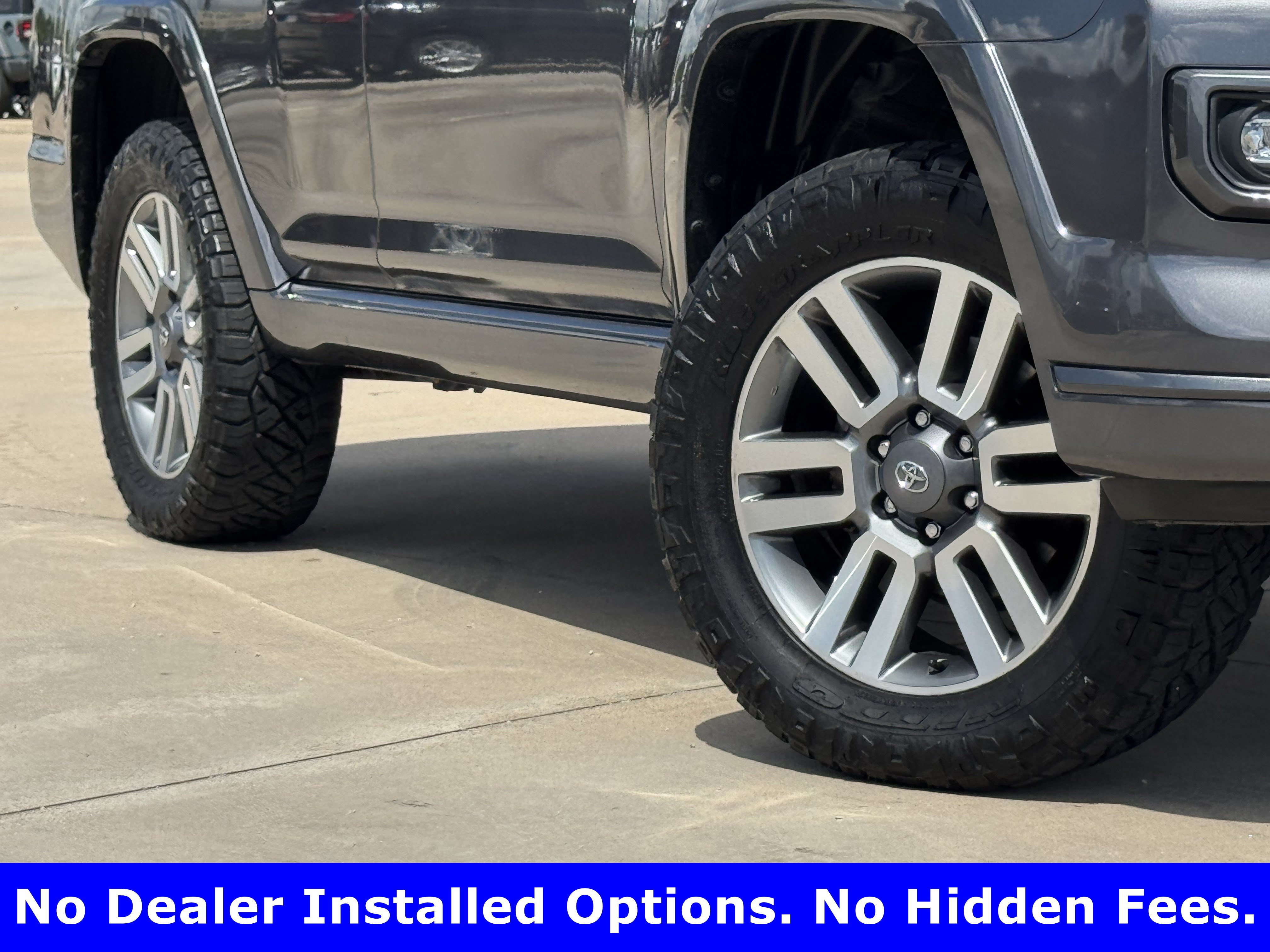 Used 2023 Toyota 4Runner TRD Sport AWD/4WD image 3