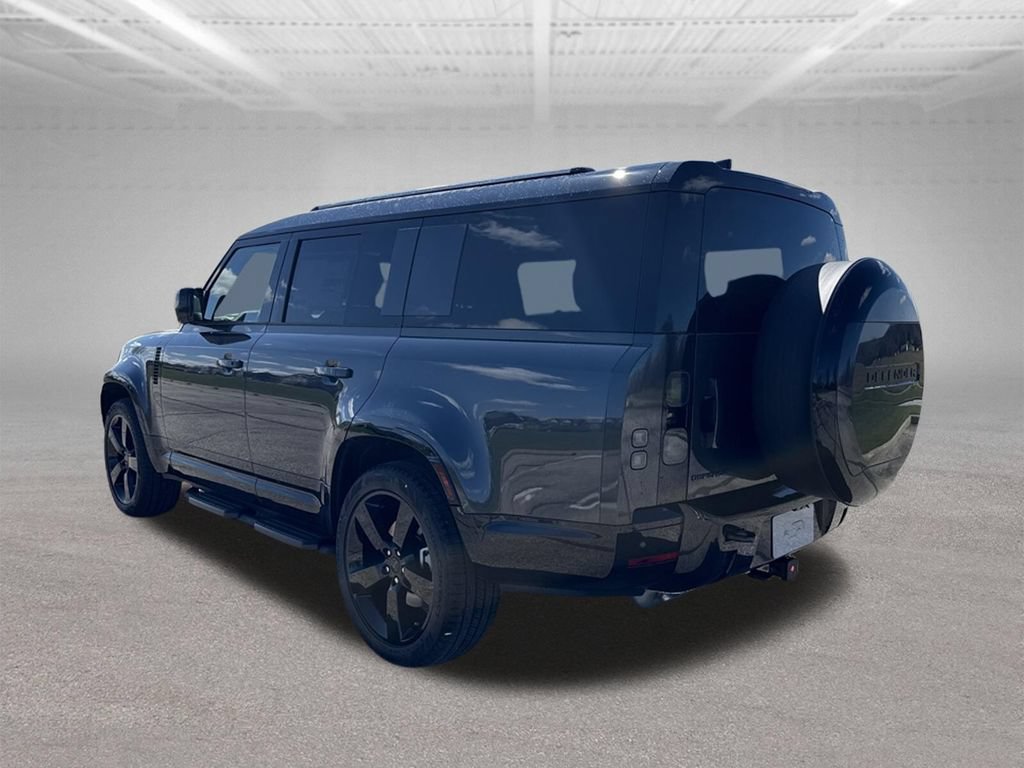 New 2026 Land Rover Defender 130 X-Dynamic SE AWD/4WD image 3
