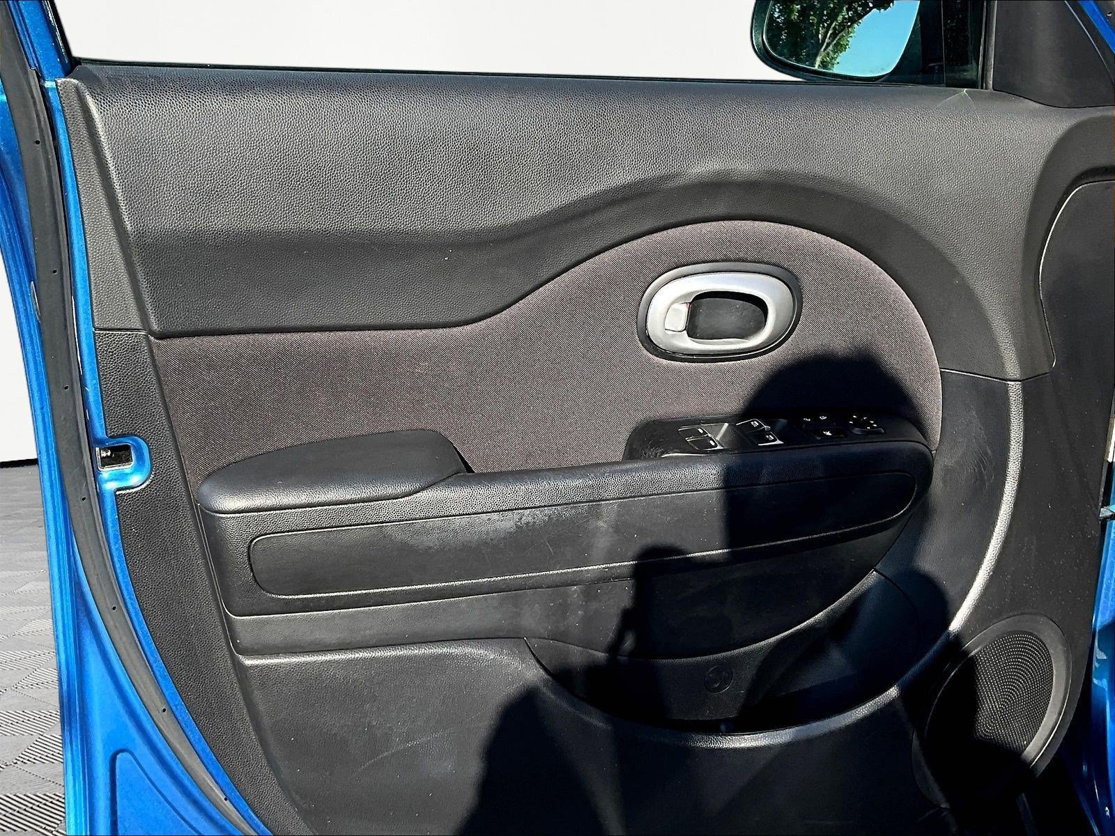 Used 2018 Kia Soul + FWD image 19