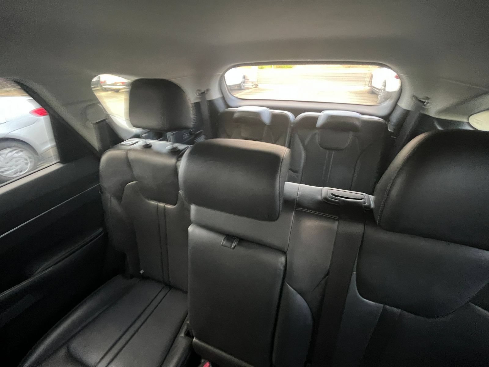 Used 2024 Kia Sorento S FWD image 29