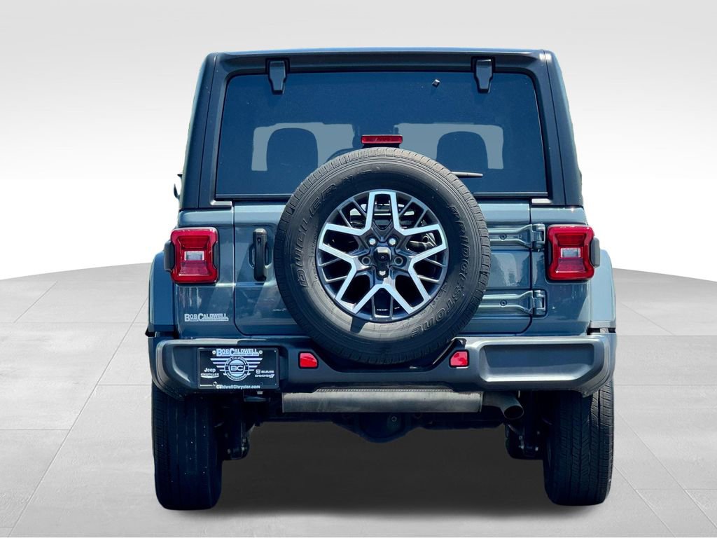 Used 2024 Jeep Wrangler Unlimited Sahara AWD/4WD image 6