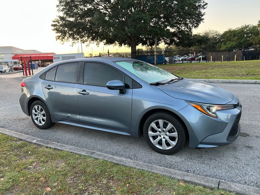 Used 2022 Toyota Corolla LE FWD image 7