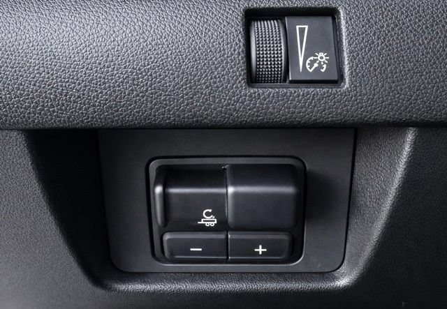 Used 2023 GMC Canyon AT4X AWD/4WD image 33