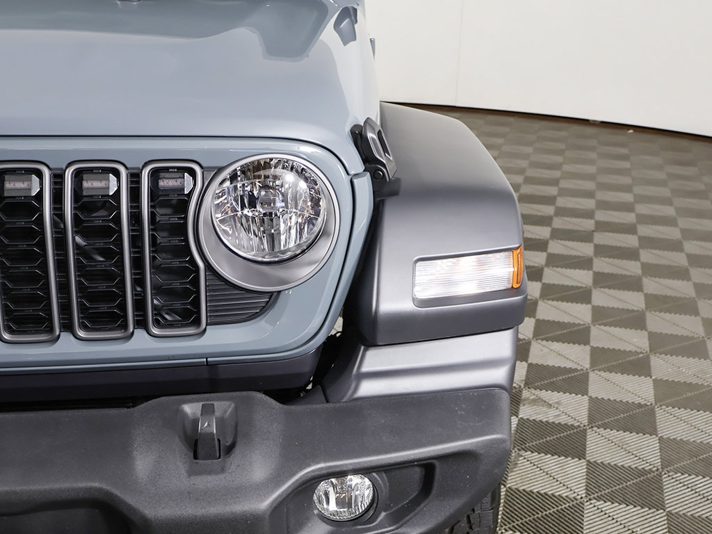Used 2026 Jeep Wrangler Unlimited Sport AWD/4WD image 11