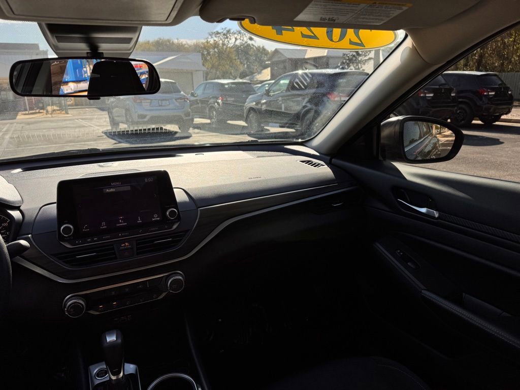 Used 2024 Nissan Altima 2.5 SV image 27