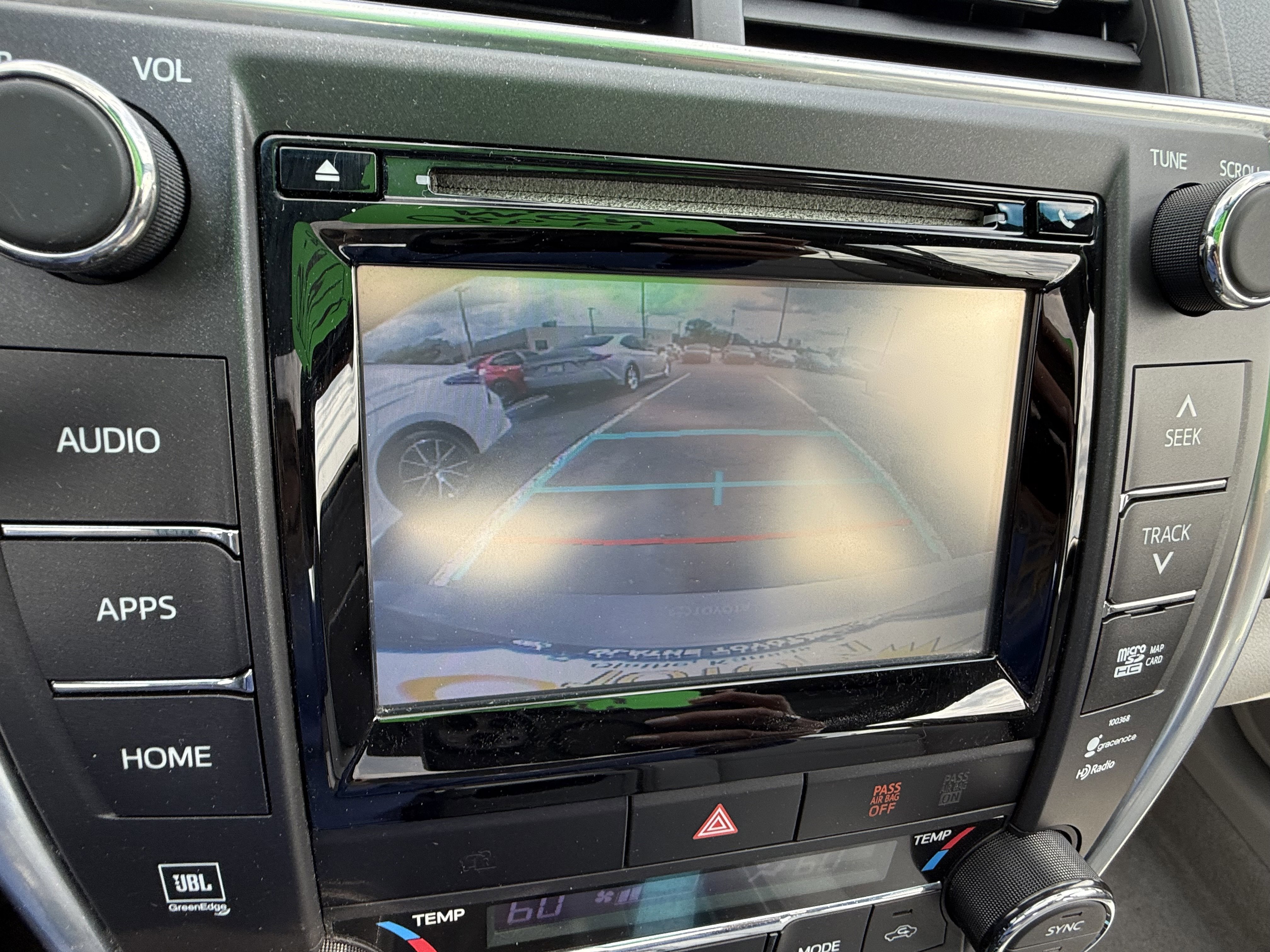 Used 2015 Toyota Camry XLE w/ Advanced Technology Package FWD image 10