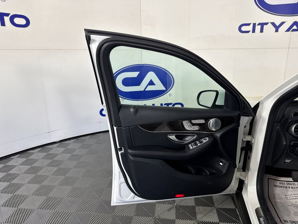 Used 2017 Mercedes-Benz GLC 300 image 14