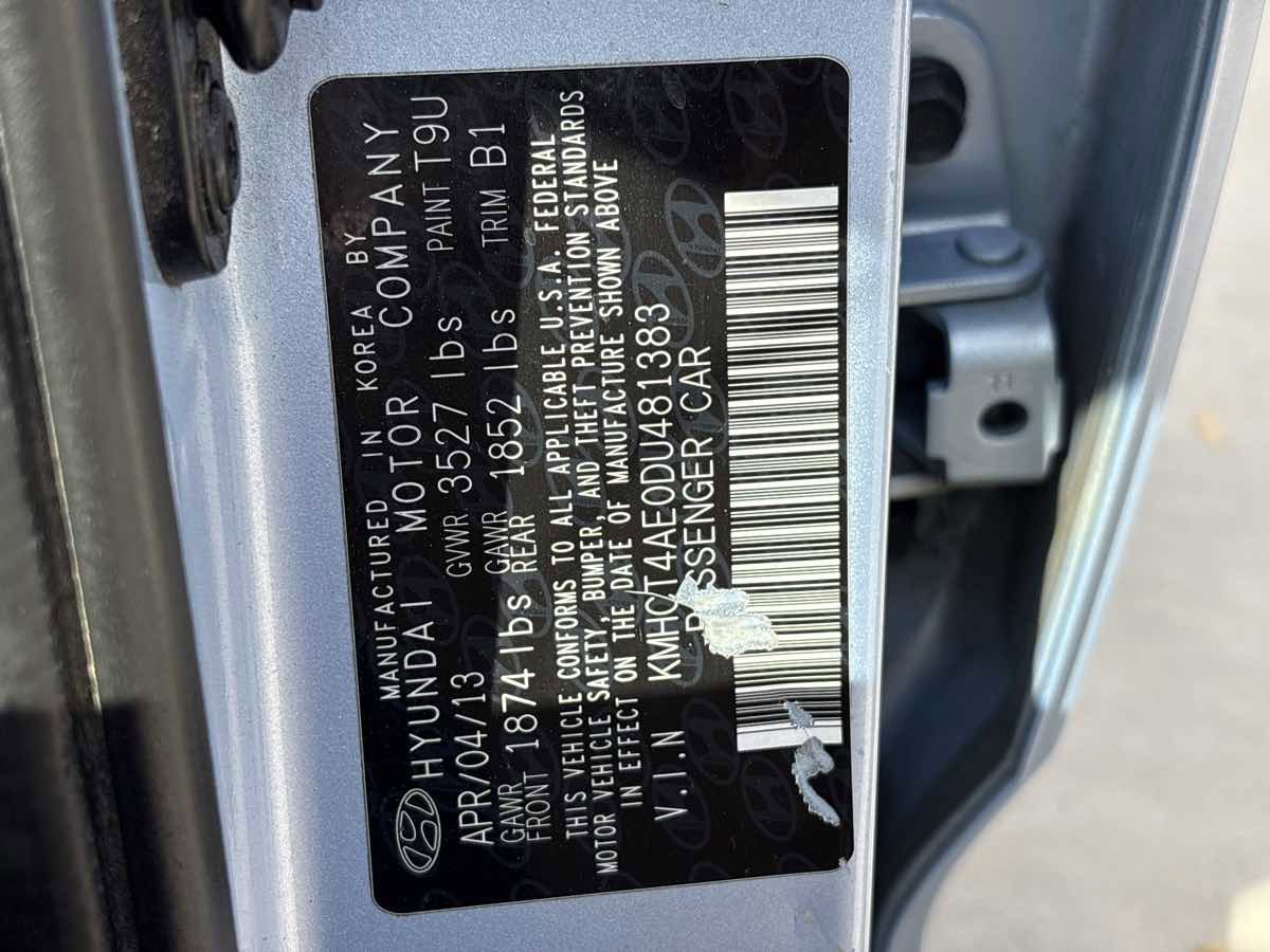 Used 2013 Hyundai Accent GLS FWD image 26