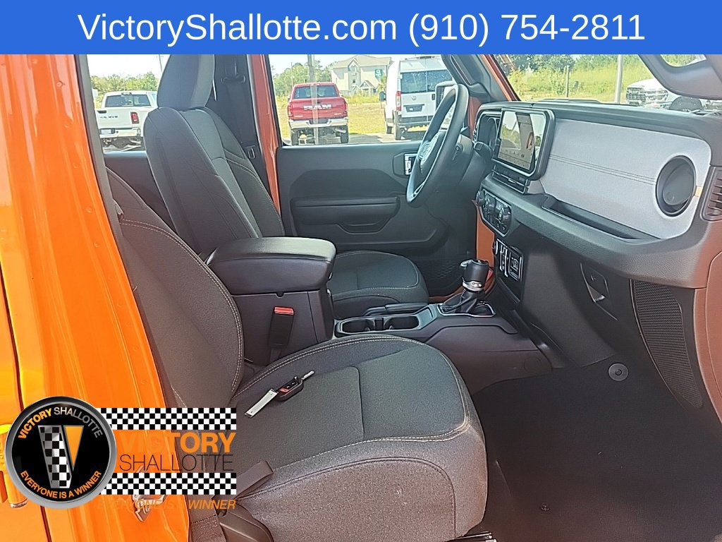 Used 2025 Jeep Wrangler Unlimited Sport AWD/4WD image 30