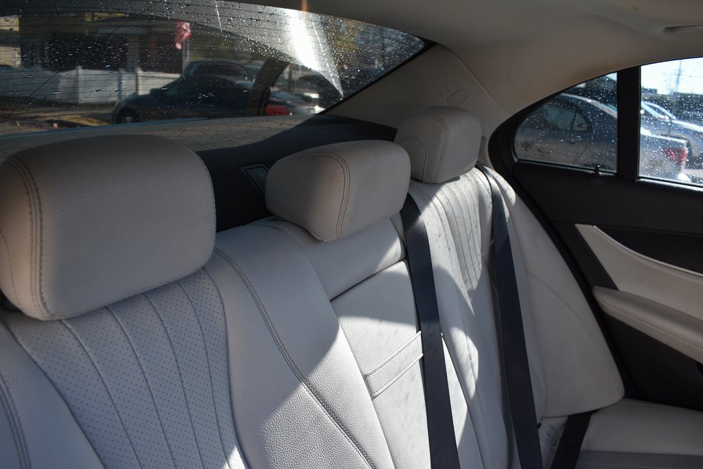 Used 2023 Mercedes-Benz E 350 4MATIC Sedan w/ Premium Package image 29