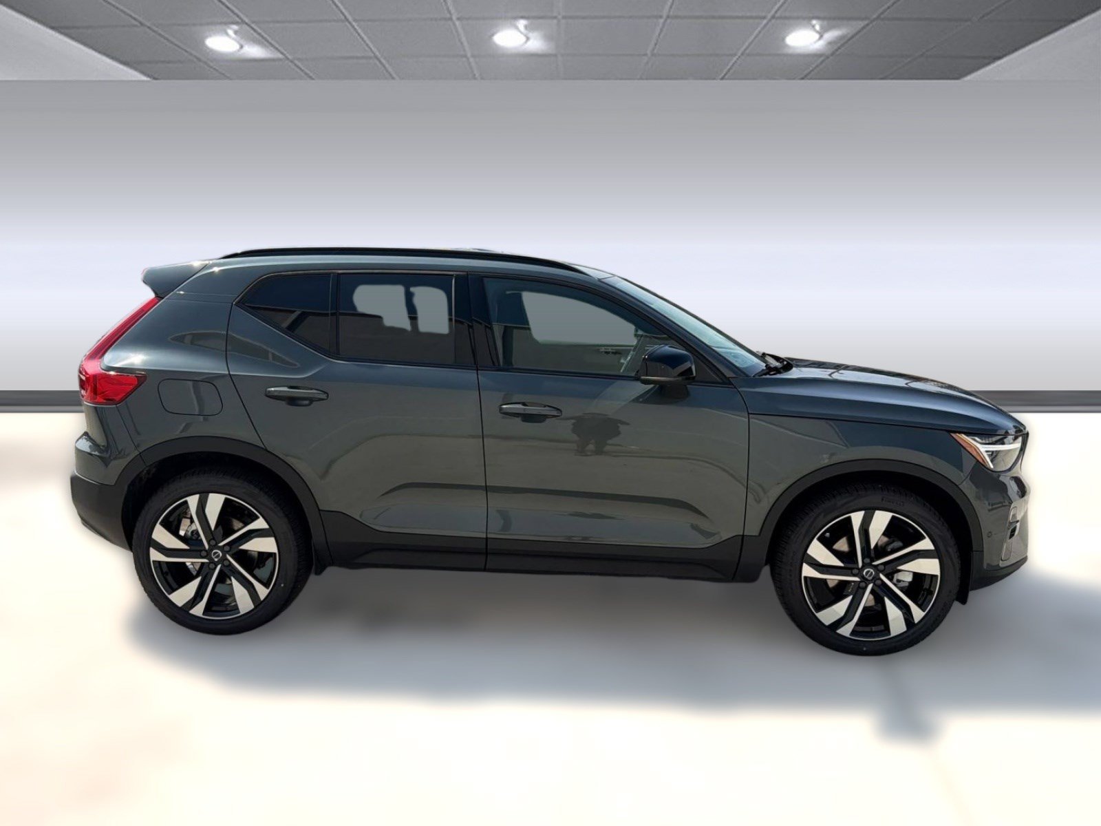 New 2026 Volvo XC40 B5 Plus w/ Climate Package AWD/4WD image 8