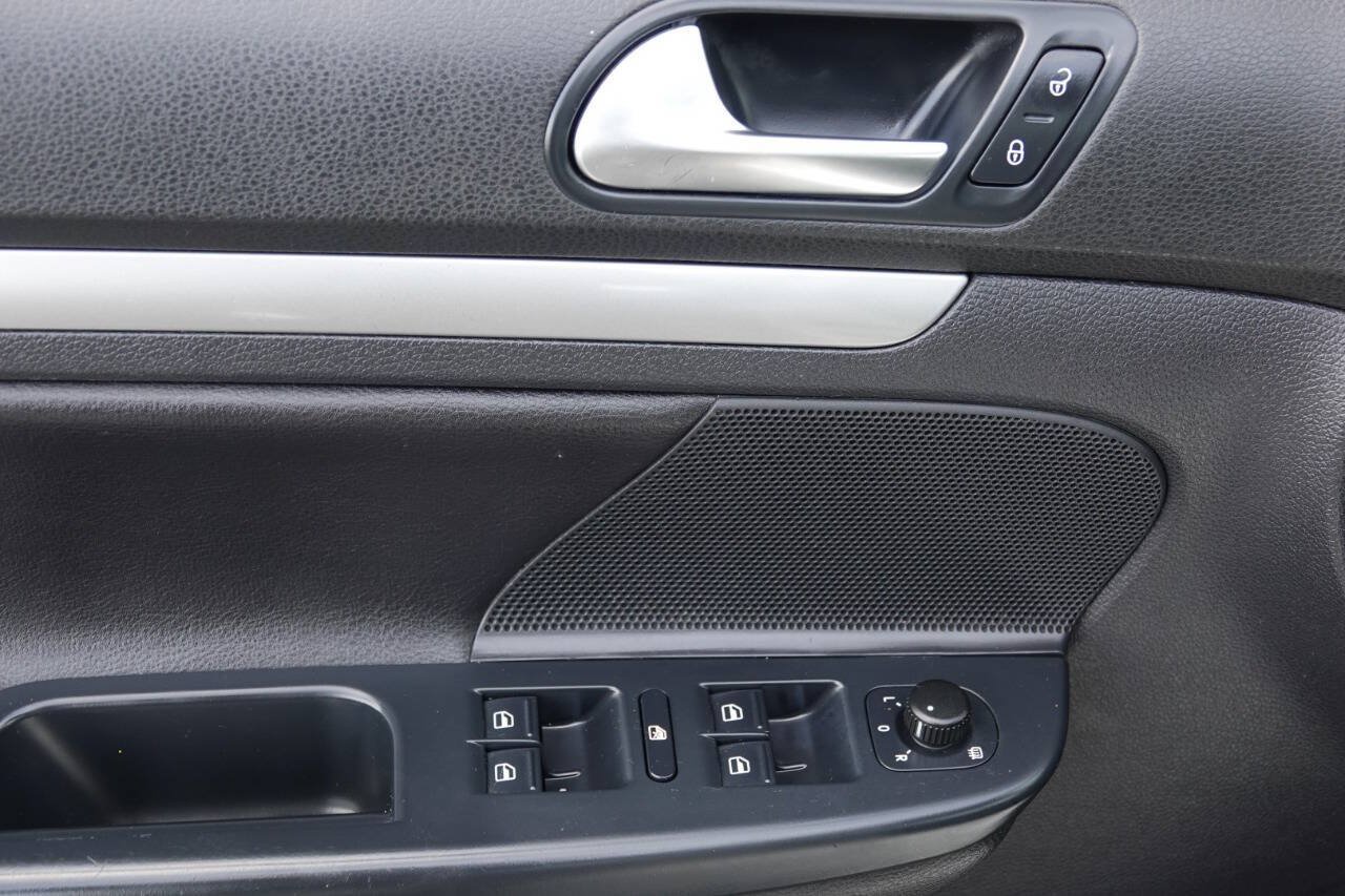 Used 2010 Volkswagen Jetta Limited Edition FWD image 73