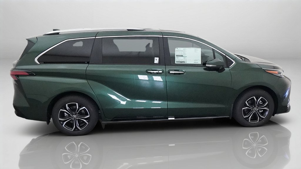 New 2026 Toyota Sienna Platinum AWD/4WD image 30
