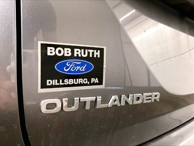 Used 2024 Mitsubishi Outlander SEL AWD/4WD image 13