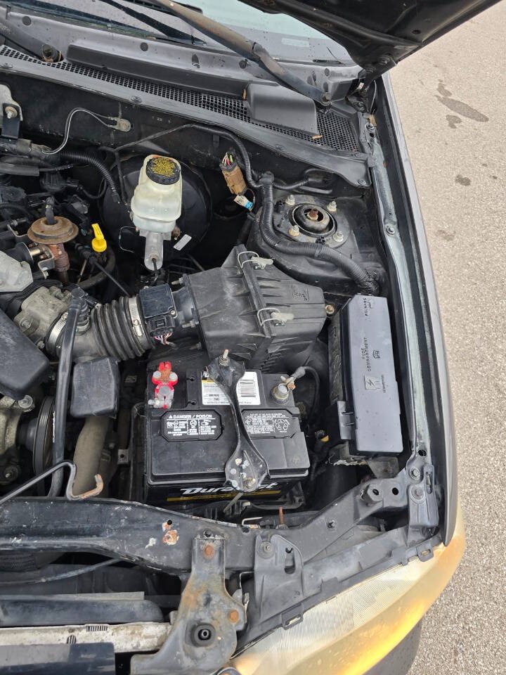Used 2005 Ford Escape Limited FWD image 31