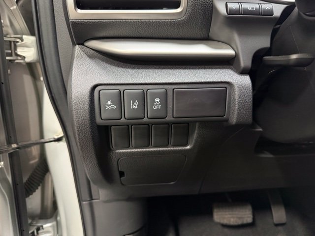 Used 2020 Mitsubishi Eclipse Cross SE AWD/4WD image 17