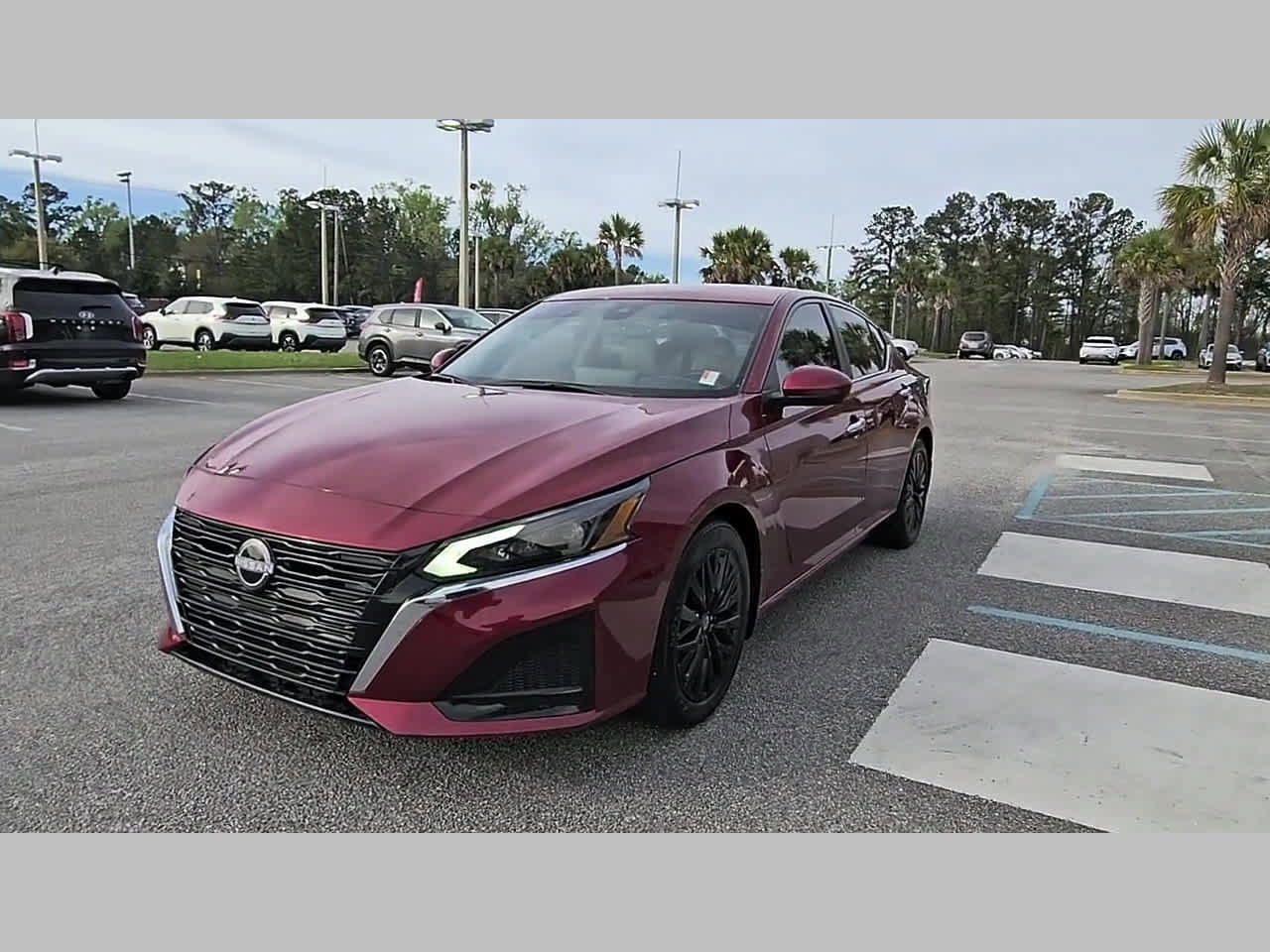 Used 2025 Nissan Altima 2.5 SV w/ SV Special Edition Package FWD image 21