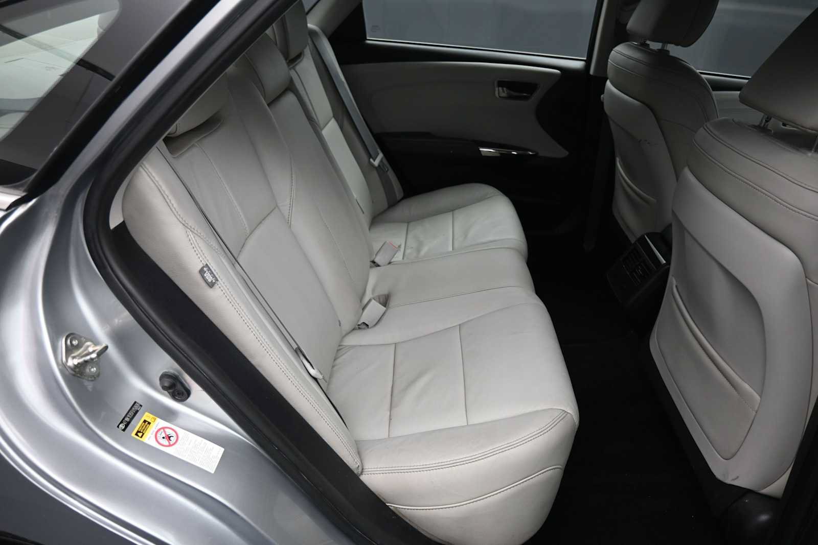 Used 2015 Toyota Avalon XLE FWD image 22