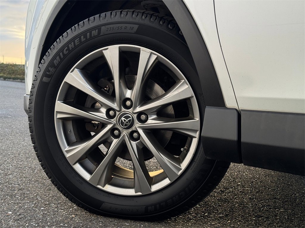 Used 2016 Toyota RAV4 Limited image 24