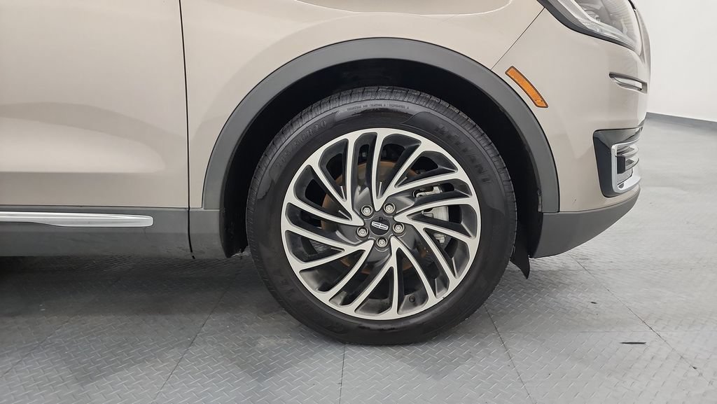 Used 2019 Lincoln Nautilus Reserve w/ Cargo Utility Package AWD/4WD image 25