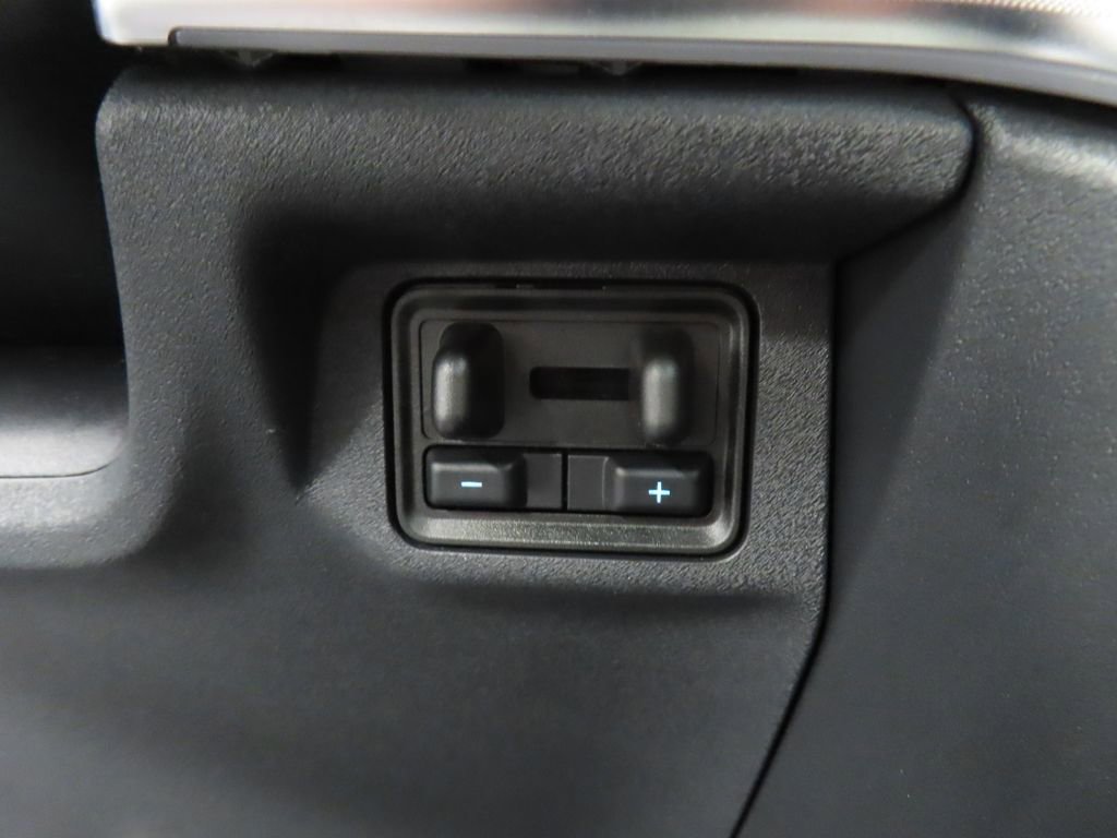 Used 2025 Ford Expedition Platinum w/ Platinum Ultimate Package AWD/4WD image 51