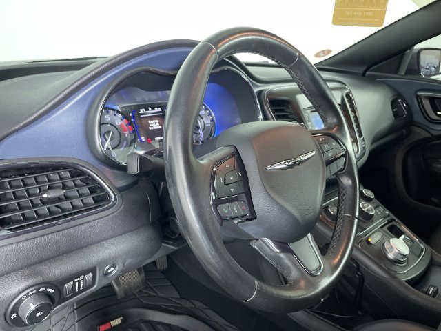 Used 2015 Chrysler 200 S w/ Comfort Group FWD image 27