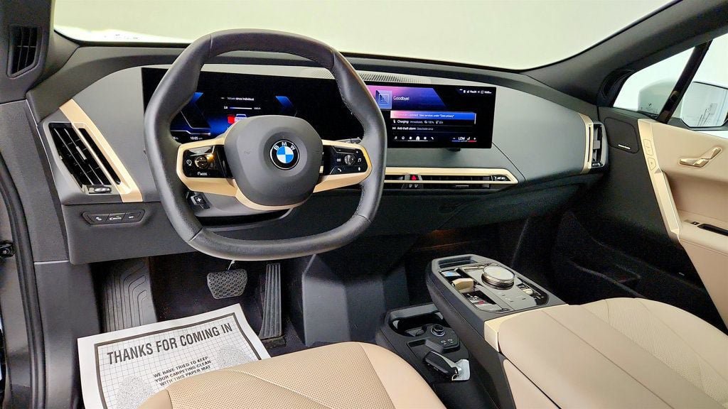 Used 2026 BMW iX xDrive45 w/ Premium Package AWD/4WD image 12