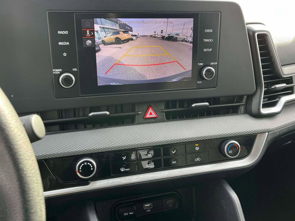Used 2024 Kia Sportage LX image 21