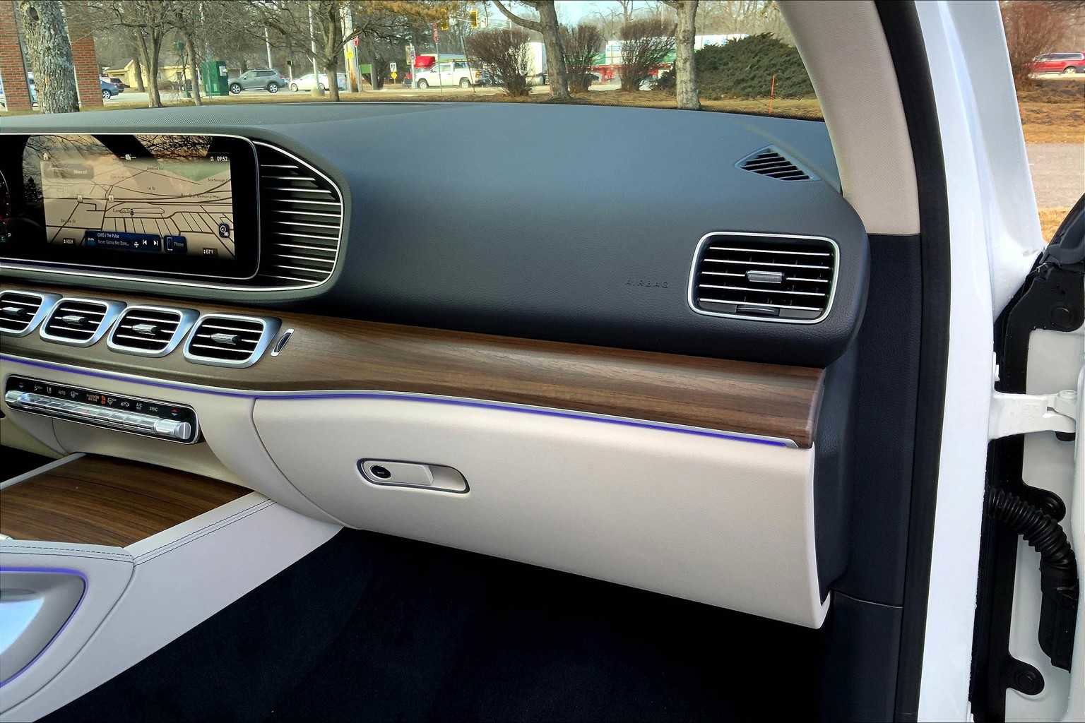 Certified 2025 Mercedes-Benz GLE 350 4MATIC image 10