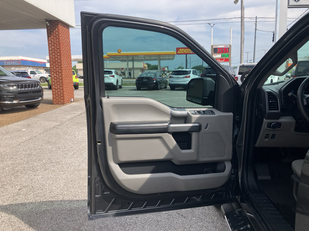 Used 2018 Ford F150 XLT w/ Equipment Group 301A Mid AWD/4WD image 15