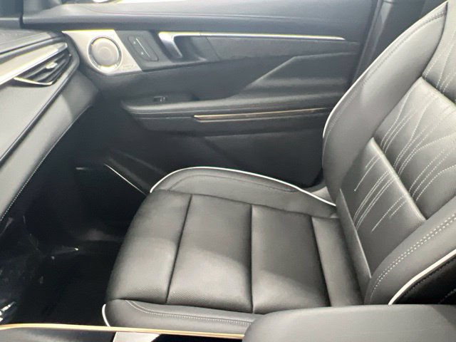 Used 2026 Buick Enclave Avenir w/ Super Cruise Package FWD image 21