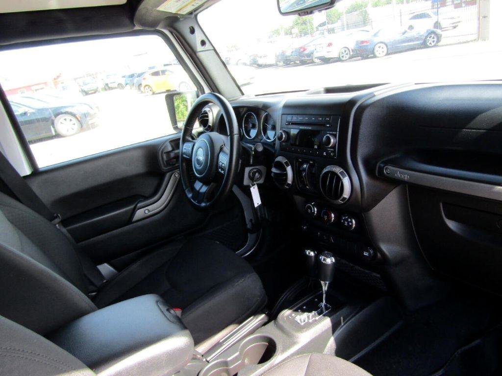 Used 2017 Jeep Wrangler Unlimited Sport w/ Quick Order Package 24S image 25