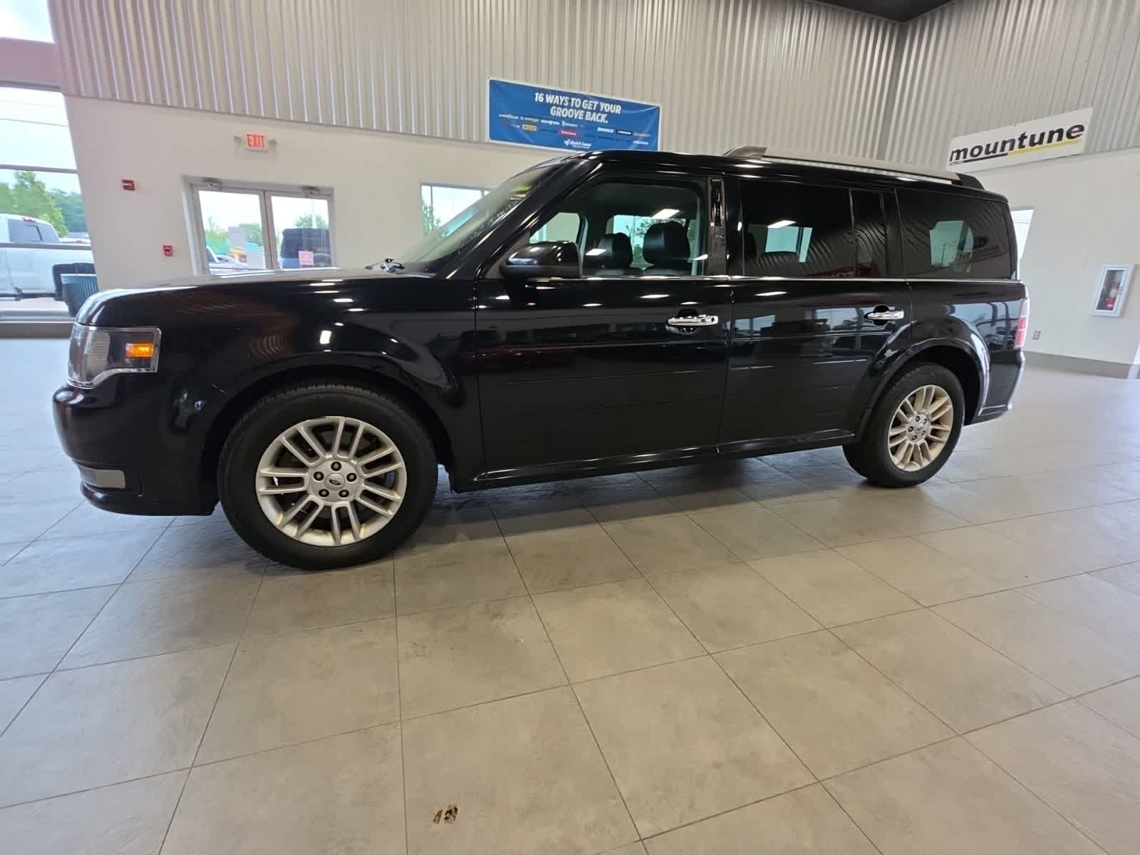 Used 2018 Ford Flex SEL w/ Equipment Group 202A AWD/4WD image 15