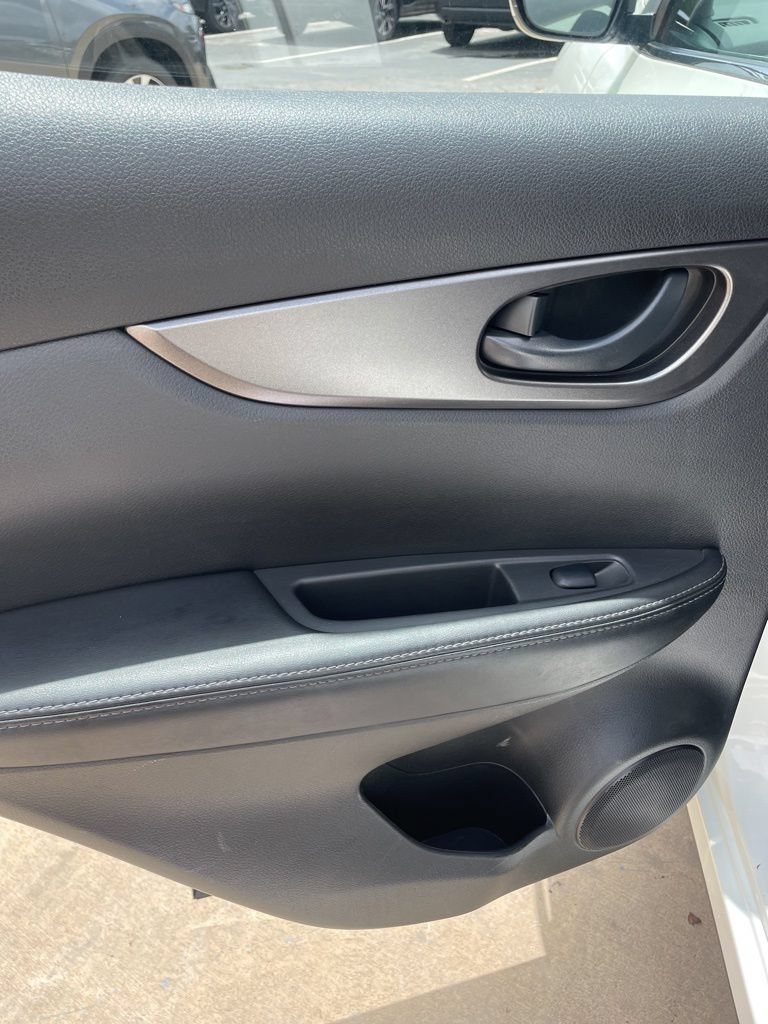 Used 2019 Nissan Rogue Sport S AWD/4WD image 24