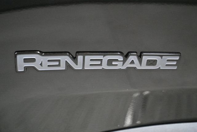 Used 2020 Jeep Renegade Altitude AWD/4WD image 10