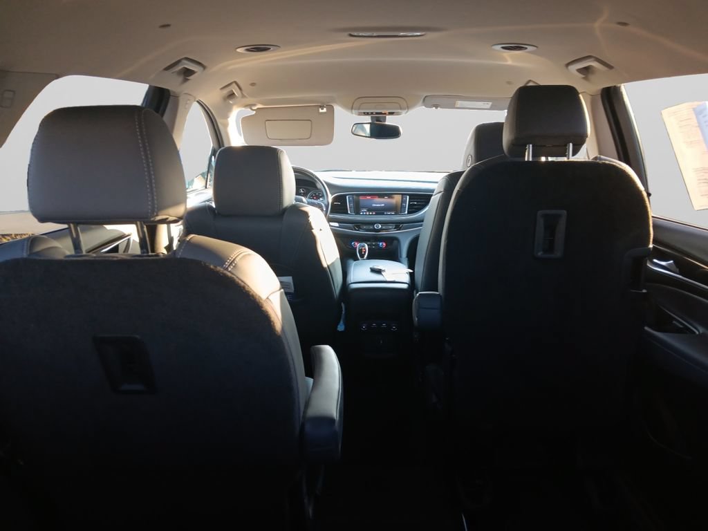 Used 2020 Buick Enclave Essence AWD/4WD image 17