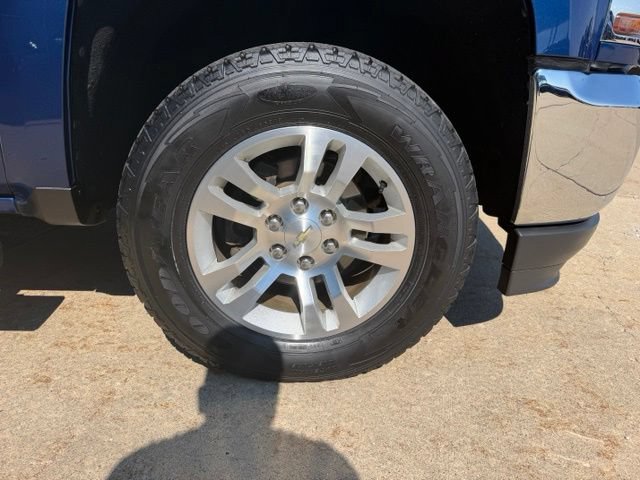 Used 2018 Chevrolet Silverado 1500 LT w/ All Star Edition AWD/4WD image 14