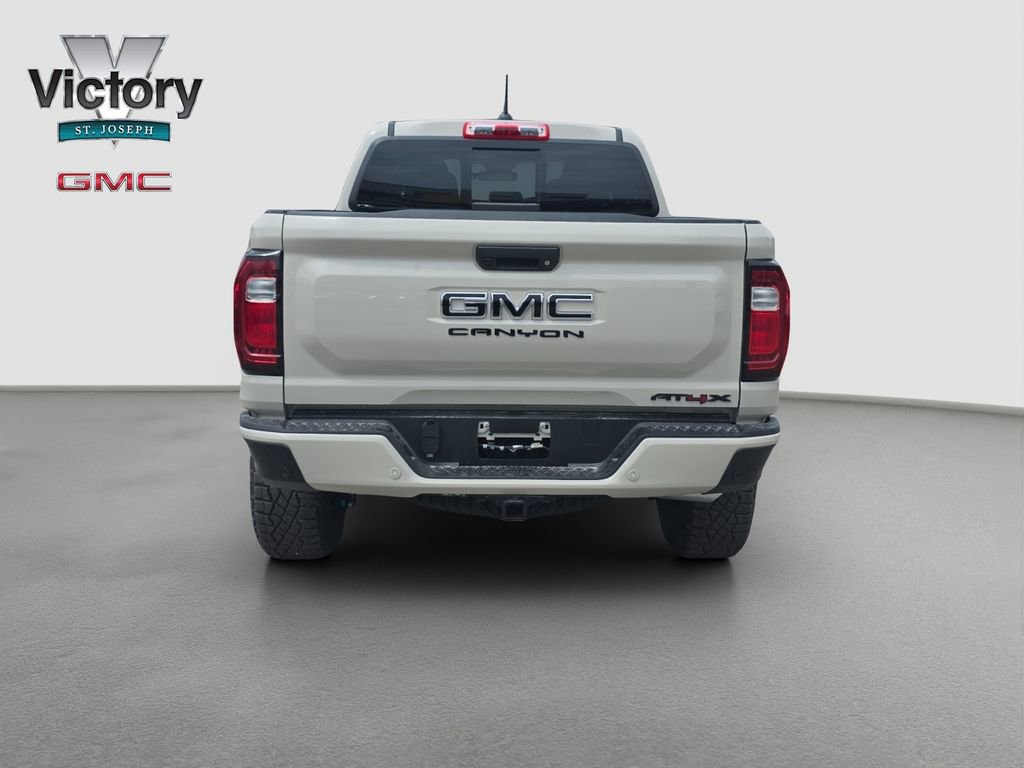 New 2026 GMC Canyon AT4X w/ LPO, Black Badging Package AWD/4WD image 16