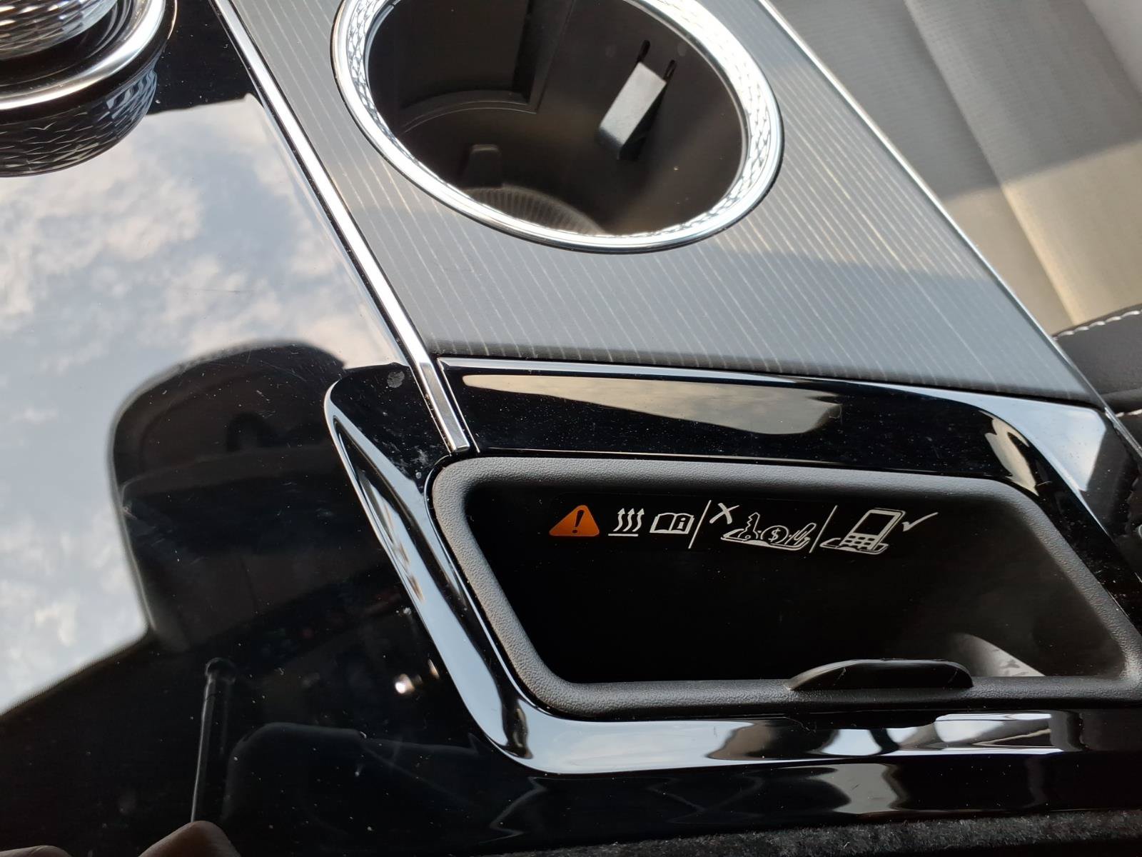 Certified 2024 Cadillac Lyriq Luxury AWD/4WD image 29